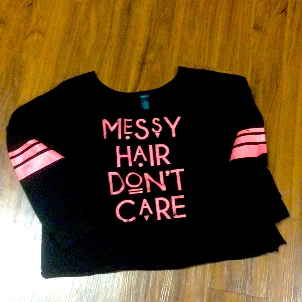 Rue21 woman’s sweatshirt, black/pink, size 2x, “MESSY HAIR DON’T CARE”